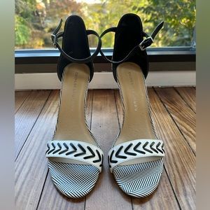 Chinese Laundry bold patterned heels